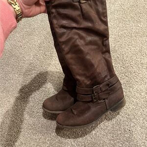Brown Leather Boots with Buckle Detail